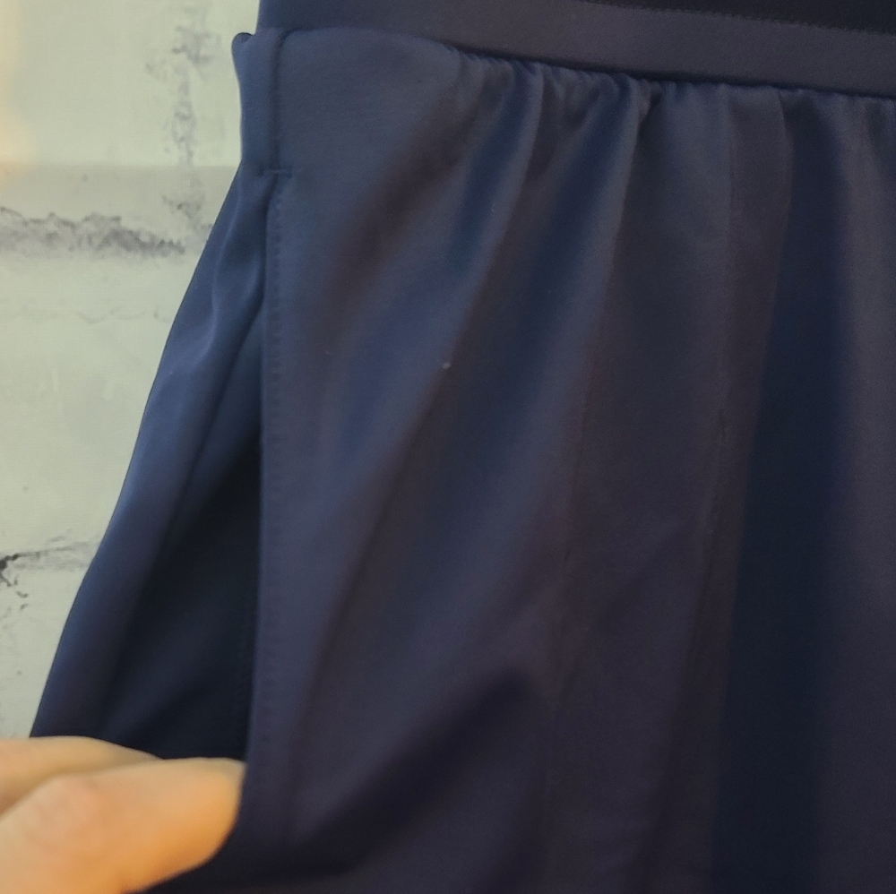 L.L. Bean Women's Lined Swim Shorts - Picture 5 of 6